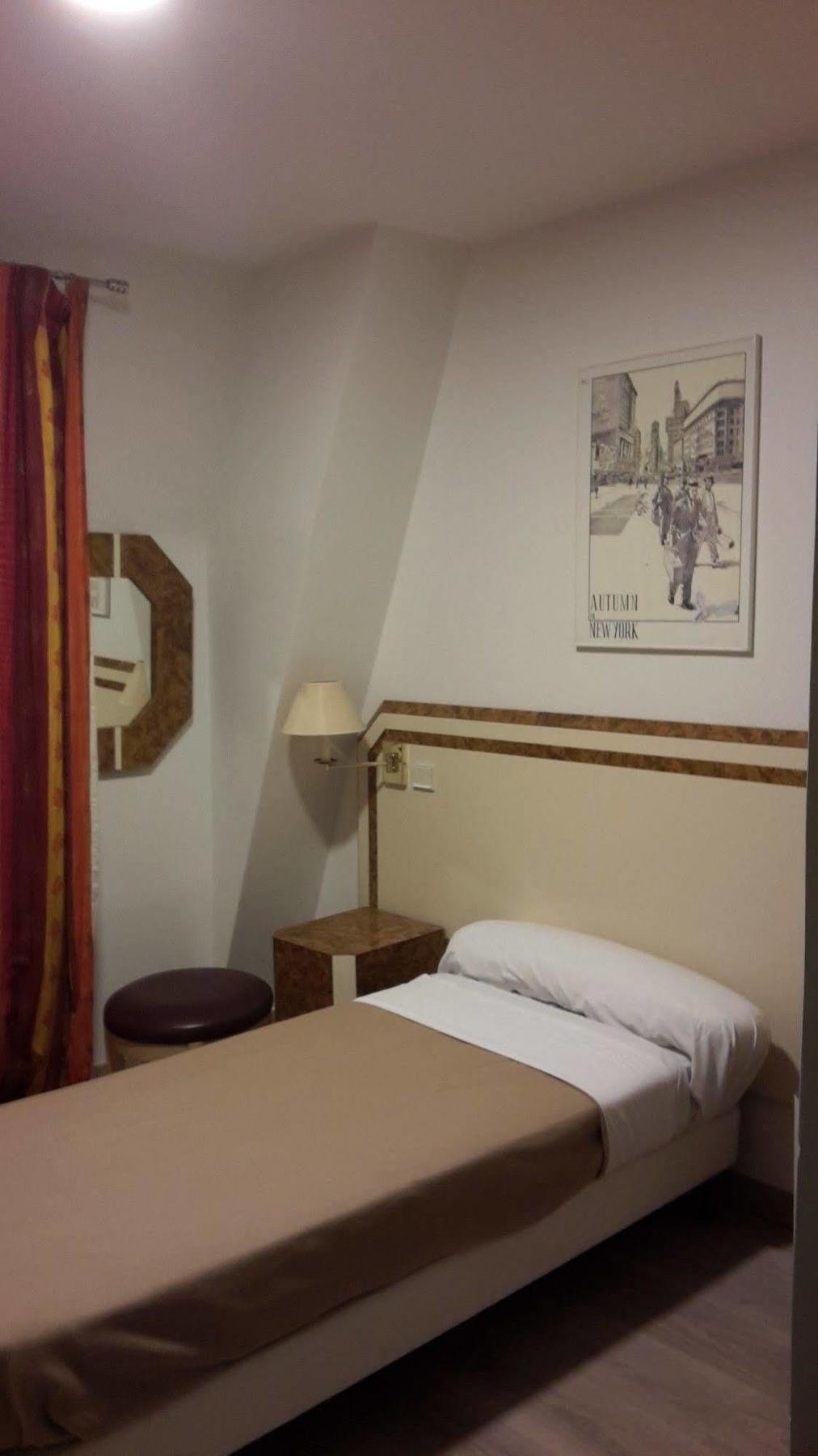 Hotel Azur Montmartre Paříž Exteriér fotografie